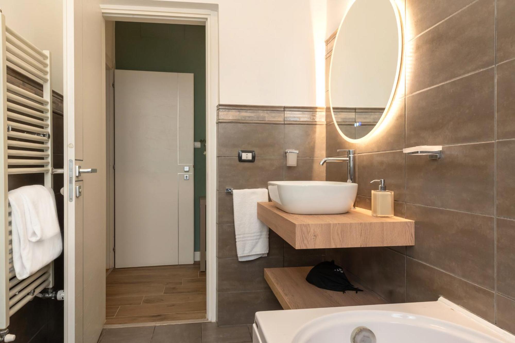 Nox Hotel Rome Bagian luar foto